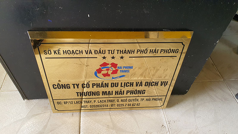 biển inox vàng gương du lịch hải phòng